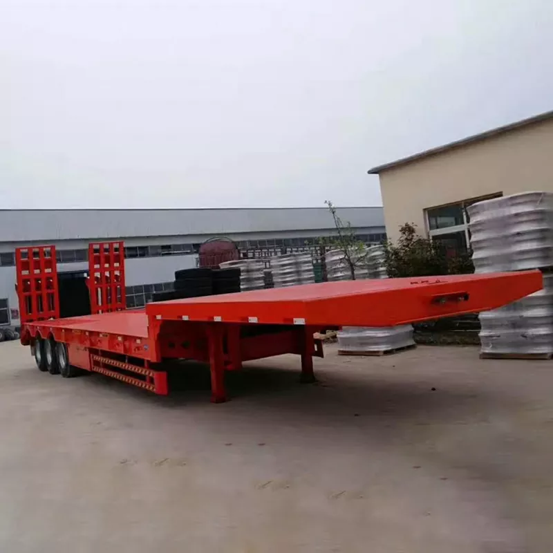 Semi-Trailer Step-Deck Bertulang Tugas Berat